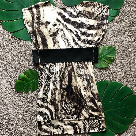 Dressy Blouse with Waist Belt - Picture 5 of 5